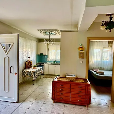 Blue House Holiday home Kariani