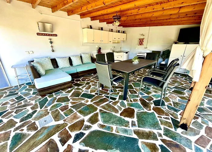 Holiday home Blue House Kariani